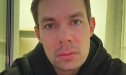 Стас Пьеха открыл наркологическую клинику для помощи и вдохновения stas peha otkryl narkologicheskuyu kliniku dlya pomoshhi i vdohnoveniya-fabrec-ru-174280829700-0