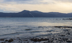 Удивительная находка в реке Кейп-Фир Ученые Северной Каролины исследуют таинственные останки AutumnSeascapeViewFromTheShoreToTheSeaBay