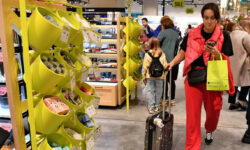 Вкусвилл и Золотое яблоко открывают новую главу российского бьюти-рынка vkusvill i zolotoe yabloko otkryvayut novuyu glavu rossijskogo byutirynka-fabrec-ru-174293679300-0