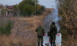 Владимир Зеленский теряет Донбасс — Украина в тупике после провала Парижа vladimir zelenskij teryaet donbass ukraina v tupike posle provala parizha-fabrec-ru-174290969200-0