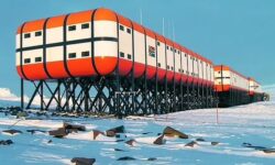 ЮАР и Дион Джордж оперативно реагируют на инцидент в Антарктиде на базе Sanae IV yuar i dion dzhordzh operativno reagiruyut na inczident v antarktide na baze -fabrec-ru-174220369700-0