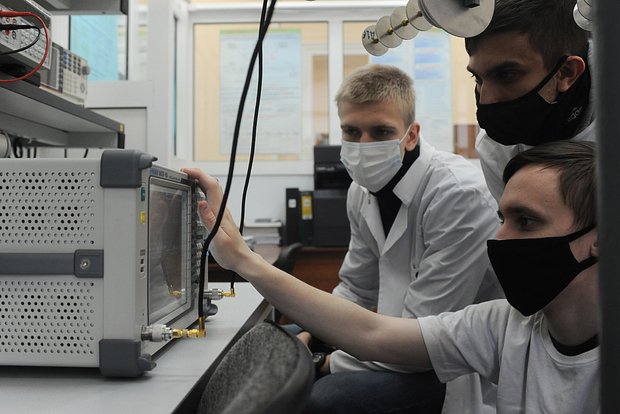 Загадочные сигналы в эфире коротковолновой радиостанции zagadochnye signaly v efire korotkovolnovoj radiostanczii-fabrec-ru-174187474300-0