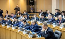 Законодательное собрание Приморья и КПРФ нашли общий путь в обсуждении градостроительных проектов zakonodatelnoe sobranie primorya i kprf nashli obshhij put v obsuzhdenii gradostroitelnyh proektov-fabrec-ru-174302086000-0