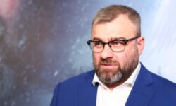 Александр Петровский демонстрирует прогресс после ДТП с Марией Пореченковой aleksandr petrovskij demonstriruet progress posle dtp s mariej porechenkovoj-fabrec-ru-174484511700-0