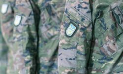 Бойцы ВСУ в Гуево бегут в подвалы после обстрелов в Курской области bojczy vsu v guevo begut v podvaly posle obstrelov v kurskoj oblasti-fabrec-ru-174477995500-0