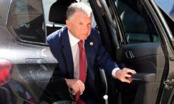 Дмитрий Песков рассказал о визите Стивена Уиткоффа и интригах Кремля dmitrij peskov rasskazal o vizite stivena uitkoffa i intrigah kremlya-fabrec-ru-174531726400-0