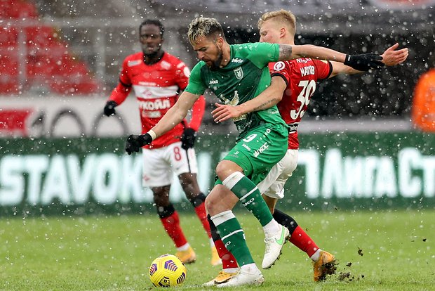 Джордже Деспотович (в центре)