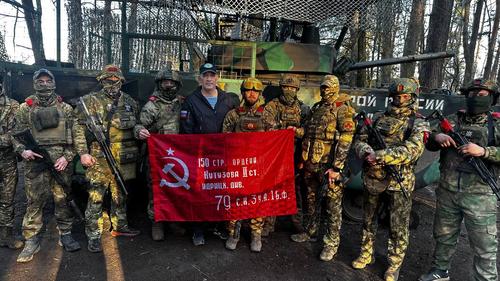 В Астраханской области проходит патриотическая Акция «Знамя Победы», приуроченная к 80-летию Победы в Великой Отечественной войне