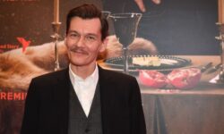 Филипп Янковский поддержал коллег после слов Никиты Кологривого о кино filipp yankovskij podderzhal kolleg posle slov nikity kologrivogo o kino-fabrec-ru-174357588700-0