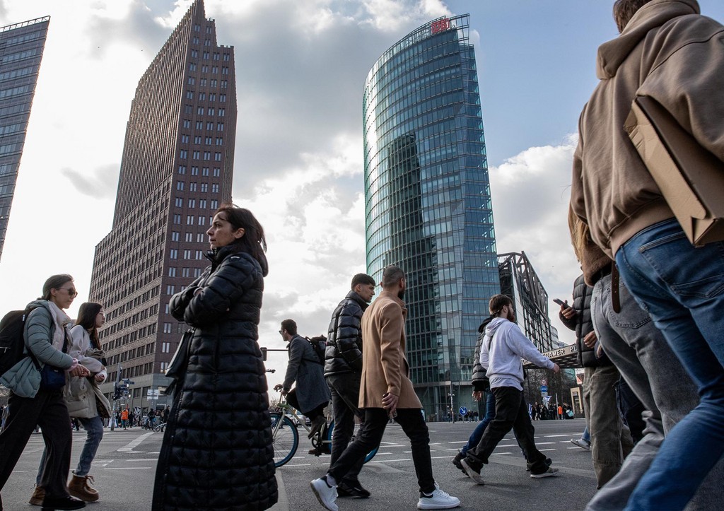 Немцы ударились в панику из-за страха перед войной