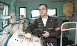 Герои тыла на ракетном катере Р-11 в службе снабжения Тихоокеанского флота geroi tyla na raketnom katere r11 v sluzhbe snabzheniya tihookeanskogo flota-fabrec-ru-174595812400-0