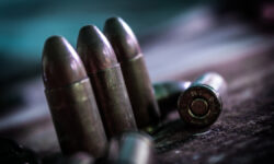 Госавтоинспекция задержала Mercedes с пистолетом Макарова на МКАД в Москве gosavtoinspekcziya zaderzhala s pistoletom makarova na mkad v moskve-fabrec-ru-174401357400-0