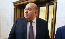 Госдума поддержала досрочное прекращение полномочий Юрия Напсо от ЛДПР gosduma podderzhala dosrochnoe prekrashhenie polnomochij yuriya napso ot ldpr-fabrec-ru-174367459300-0