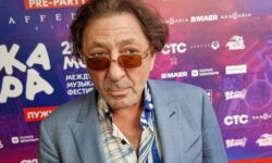 Григорий Лепс и Аврора Киба объявили о свадьбе на премии Виктория grigorij leps i avrora kiba obyavili o svadbe na premii viktoriya-fabrec-ru-174379789300-0