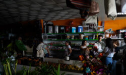 Испания и Португалия восстанавливают энергосети после масштабного сбоя ispaniya i portugaliya vosstanavlivayut energoseti posle masshtabnogo sboya-fabrec-ru-174587545200-0