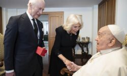 Историческая встреча Карла III и Папы Франциска в Ватикане istoricheskaya vstrecha karla i papy francziska v vatikane-fabrec-ru-174532633400-0