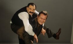 Как песня Анжелики Варум в Городке Олейникова изменила реальность kak pesnya anzheliki varum v gorodke olejnikova izmenila realnost-fabrec-ru-174520493600-0