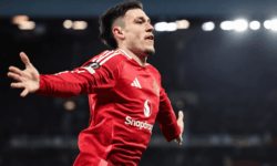 «Манчестер Юнайтед» и Гарри Магуайр празднуют сенсационную победу над Лионом в Еврокубке manchester yunajted i garri maguajr prazdnuyut sensaczionnuyu pobedu nad lionom v evrokubke-fabrec-ru-174493023400-0