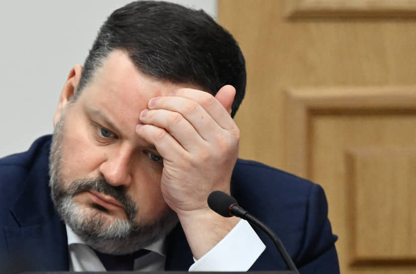 Минтруд и Орловская область поддерживают беременных школьниц выплатами до 100 тысяч рублей-0