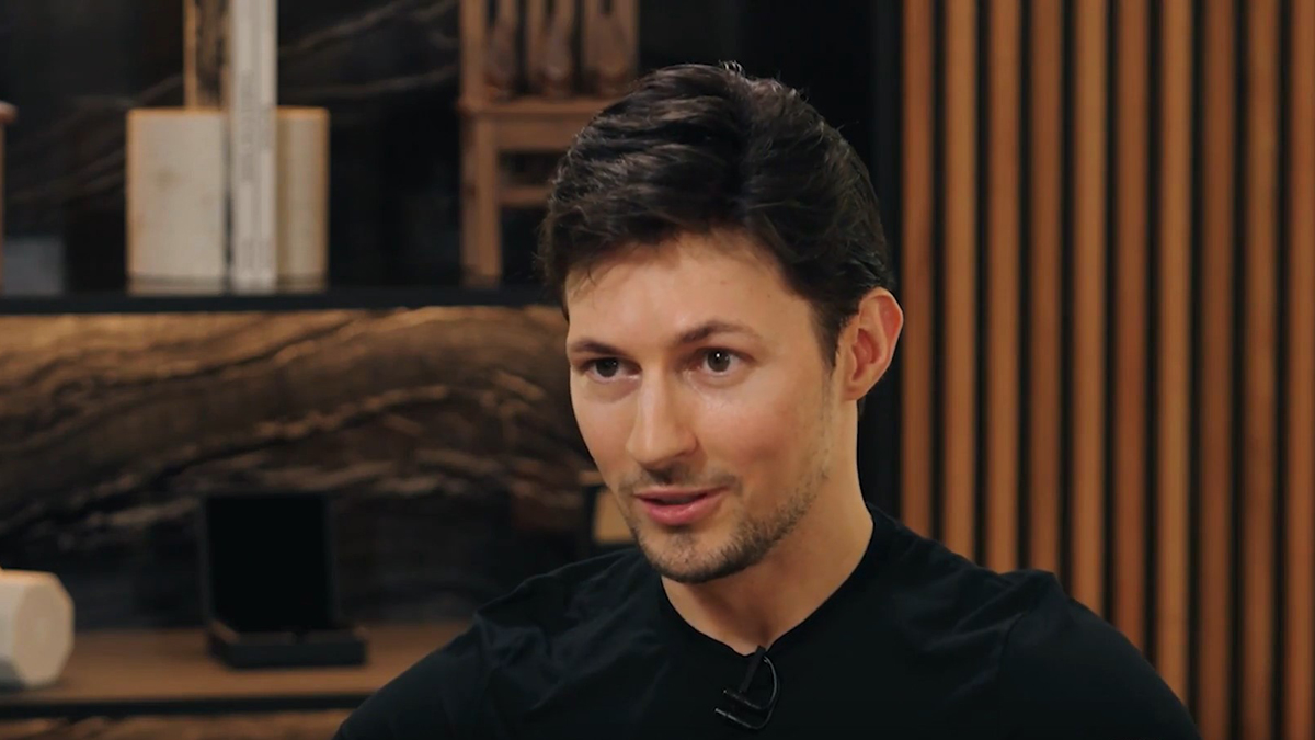 Оголил торс в хлеву: Дуров поздравил подписчиков с Пасхой в образе Иисуса