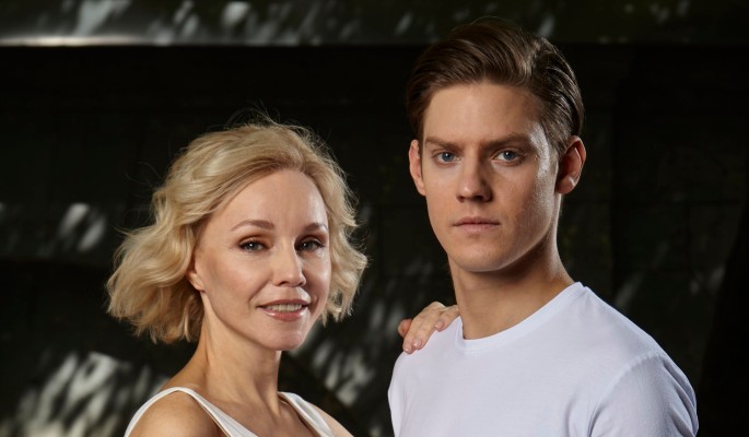 "Выкручиваю на минимум "маму": сын Табакова зовет Зудину по имени-отчеству