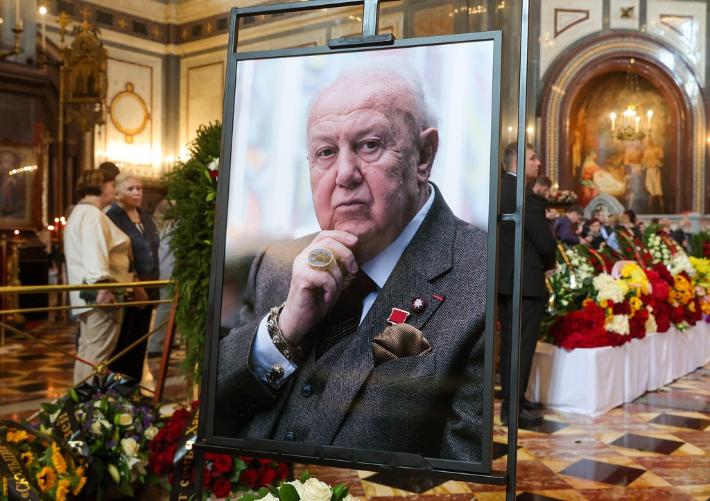 Прощание с Зурабом Церетели в храме Христа Спасителя