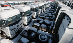 Российские грузовики КамАЗ и МАЗ укрепляют позиции на фоне изменений рынка rossijskie gruzoviki kamaz i maz ukreplyayut poziczii na fone izmenenij rynka-fabrec-ru-174345593500-0