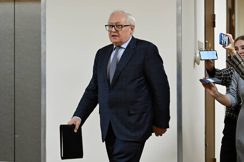 Сергей Рябков уверен в возможности диалога США и Ирана при поддержке России-0