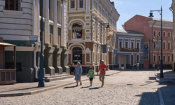 Сергей Жигунов о кинопарке "Москино" и вдохновляющих декорациях sergej zhigunov o kinoparke moskino i vdohnovlyayushhih dekoracziyah-fabrec-ru-174596259500-0