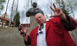 Стас Барецкий из Санкт-Петербурга раскрыл предполагаемого организатора нападения stas bareczkij iz sanktpeterburga raskryl predpolagaemogo organizatora napadeniya-fabrec-ru-174372723700-0