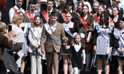 Светлана Костенко из Плехановского университета - тренды выпускных образов 2024 svetlana kostenko iz plehanovskogo universiteta trendy vypusknyh obrazov 2024-fabrec-ru-174523621600-0