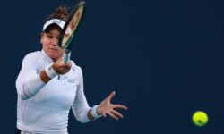 Вероника Кудерметова уступает Марте Костюк на турнире WTA в Мадриде veronika kudermetova ustupaet marte kostyuk na turnire v madride-fabrec-ru-174575786800-0