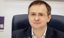 Владимир Мединский обсудил перспективы в РАХ и творческие достижения с Ксенией Коробейниковой vladimir medinskij obsudil perspektivy v rah i tvorcheskie dostizheniya s kseniej korobejnikovoj-fabrec-ru-174351614500-0