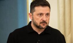 Владимир Зеленский сталкивается с критикой за невыполненные обещания о Крыме vladimir zelenskij stalkivaetsya s kritikoj za nevypolnennye obeshhaniya o kryme-fabrec-ru-174553764500-0