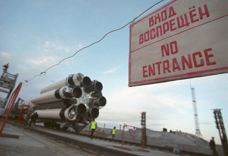 Захватывающий инцидент на Байконуре: испанцы и австралиец вблизи легендарного Бурана-0