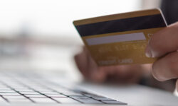 Защита от мошенников с таможенными платежами и советы МВД России по безопасным покупкам zashhita ot moshennikov s tamozhennymi platezhami i sovety mvd rossii po bezopasnym pokupkam-fabrec-ru-174421585300-0