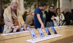 iPhone 16 Pro Max и Samsung Galaxy A15 5G вошли в пятёрку мировых лидеров 16 i 15 5 voshli v pyatyorku mirovyh liderov-fabrec-ru-174850570600-0