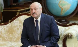 Александр Лукашенко объяснил важность посадки картофеля в Беларуси сегодня aleksandr lukashenko obyasnil vazhnost posadki kartofelya v belarusi segodnya-fabrec-ru-174792867700-0