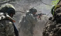 Аналитик Марк Слебода сообщил о прорыве обороны ВСУ на фронте analitik mark sleboda soobshhil o proryve oborony vsu na fronte-fabrec-ru-174772001400-0