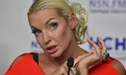 Анастасия Волочкова говорит о долгах, налогах и поддержке поклонников anastasiya volochkova govorit o dolgah nalogah i podderzhke poklonnikov-fabrec-ru-174736416700-0