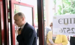 Анзор Музаев из Рособрнадзора заявляет, что ЕГЭ доступен каждому школьнику anzor muzaev iz rosobrnadzora zayavlyaet chto ege dostupen kazhdomu shkolniku-fabrec-ru-174764627000-0