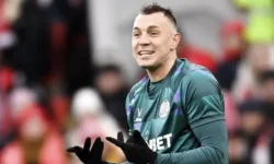 Артём Дзюба продолжит карьеру, согласно словам Леонида Гольдмана artyom dzyuba prodolzhit kareru soglasno slovam leonida goldmana-fabrec-ru-174784736500-0