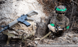 Денис Денисов и Путин объясняют, почему Зеленский и Макрон требуют перемирия denis denisov i putin obyasnyayut pochemu zelenskij i makron trebuyut peremiriya-fabrec-ru-174688933100-0