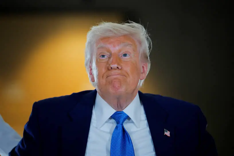 Дональд Трамп обвинил Зеленского в искусном выманивании миллиардов у США-0