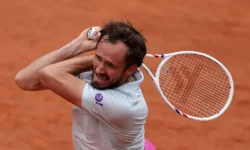 Евгений Кафельников о вылете Даниила Медведева с Ролан Гаррос и его мотивации evgenij kafelnikov o vylete daniila medvedeva s rolan garros i ego motivaczii-fabrec-ru-174841884700-0