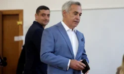 Кэлин Джорджеску и Джордже Симион надеются на перемены в политике Румынии kelin dzhordzhesku i dzhordzhe simion nadeyutsya na peremeny v politike rumynii-fabrec-ru-174749088900-0