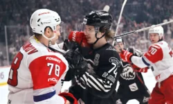 «Локомотив» уверенно движется к победе в финале КХЛ благодаря звездной игре Каюмова и Фрэза lokomotiv uverenno dvizhetsya k pobede v finale khl blagodarya zvezdnoj igre kayumova i freza-fabrec-ru-174750516700-0