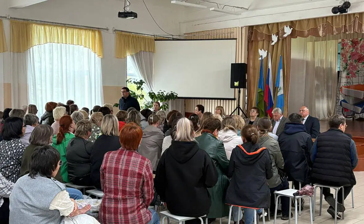 Максим Парфенов на встрече с родителями в Байкальске (parfenovma / Telegram)