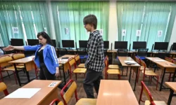 Минпросвещения помогает преодолеть вызовы 2025 на ОГЭ и ЕГЭ по русскому языку minprosveshheniya pomogaet preodolet vyzovy 2025 na oge i ege po russkomu yazyku-fabrec-ru-174826880500-0