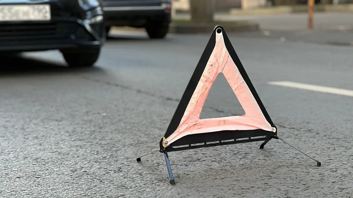 ДТП с участием двух автомобилей произошло на внутренней стороне СВХ